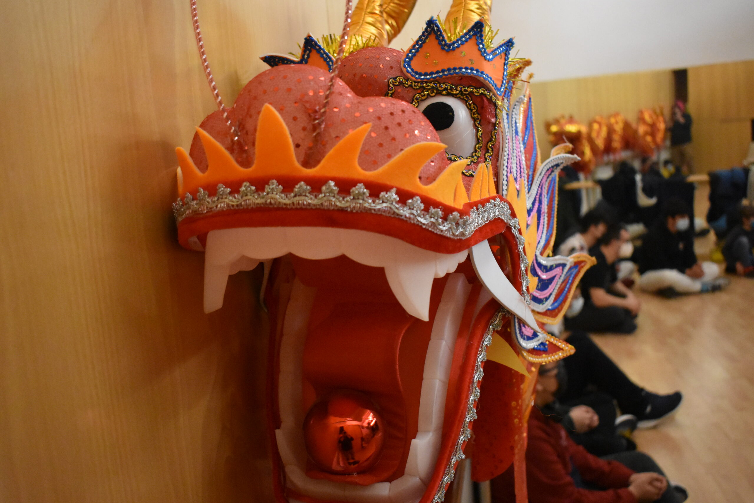año nuevo chino:Taller de dragón chino, entrevista y kung fú
