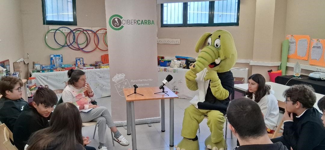 Hoy nos visita ECOTÍN , la mascota de Unionistas